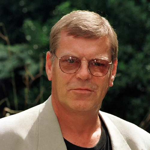Warren Clarke